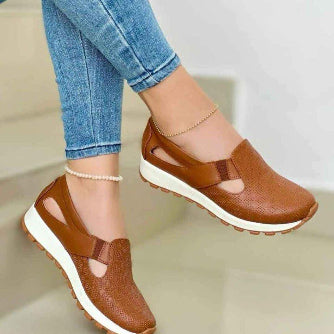 Gray helmet for bikers