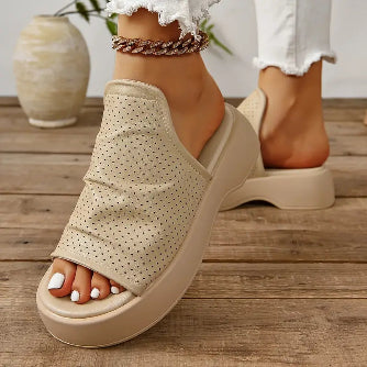 Gray helmet for bikers