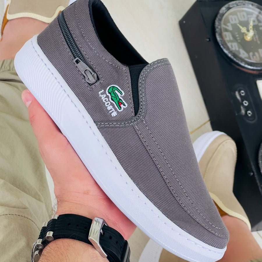 Gray helmet for bikers