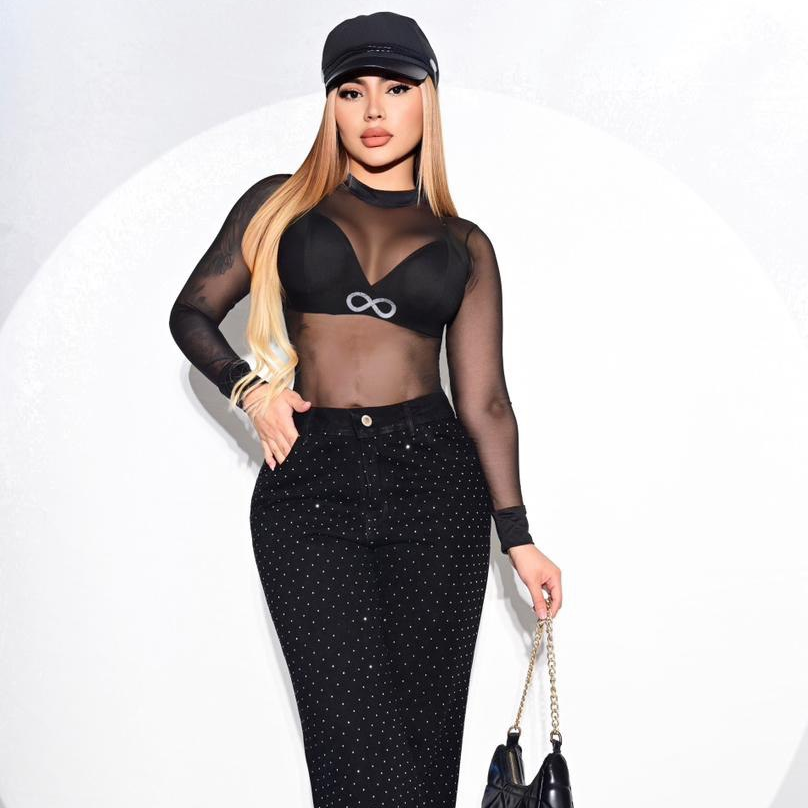 Pantalón jeans oversize con brillos