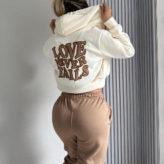 Conjunto sudadera love